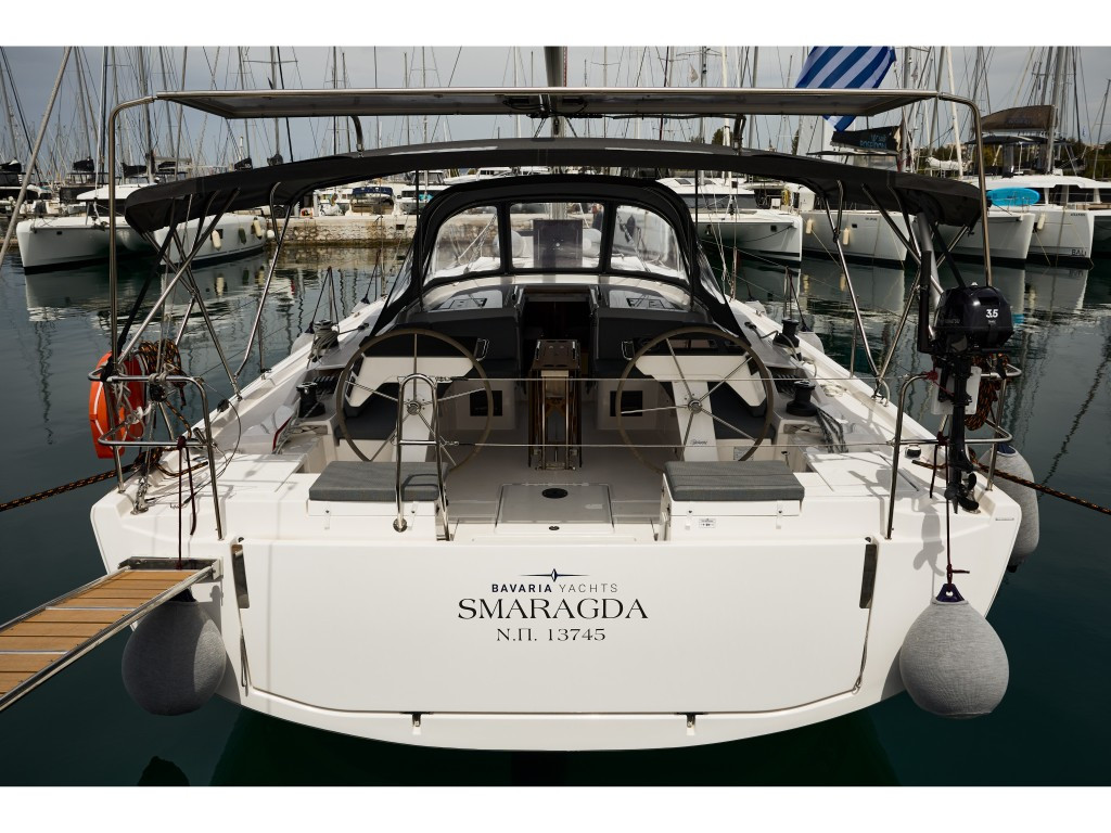 Yacht BAVARIA - C46 "Smaragda"