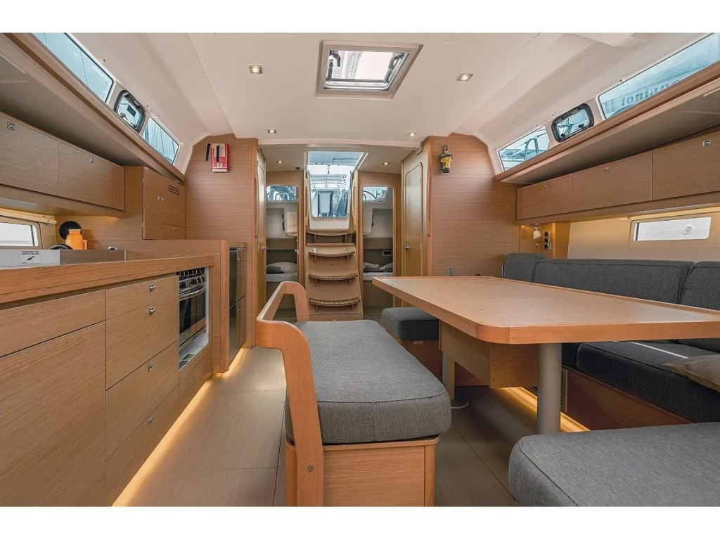 Yacht DUFOUR - 460 Grand Large "Cosmopolitan"