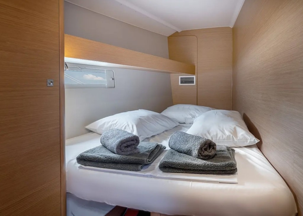 Yacht DUFOUR - 460 Grand Large "Cosmopolitan"