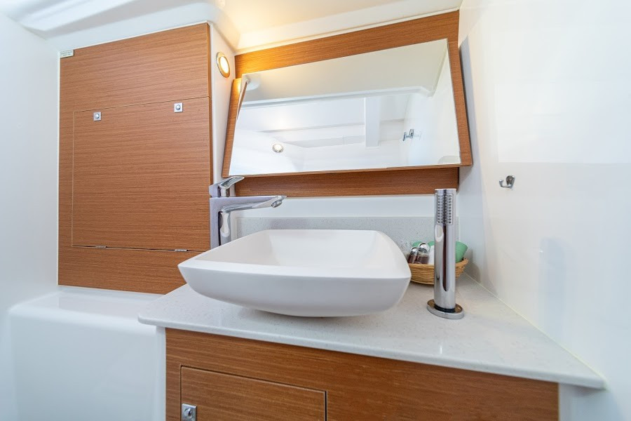 Yacht DUFOUR - 460 Grand Large "Fivek"