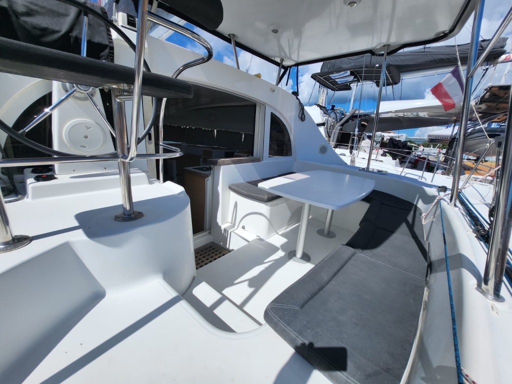 Yacht LAGOON - 380 "Arcane"