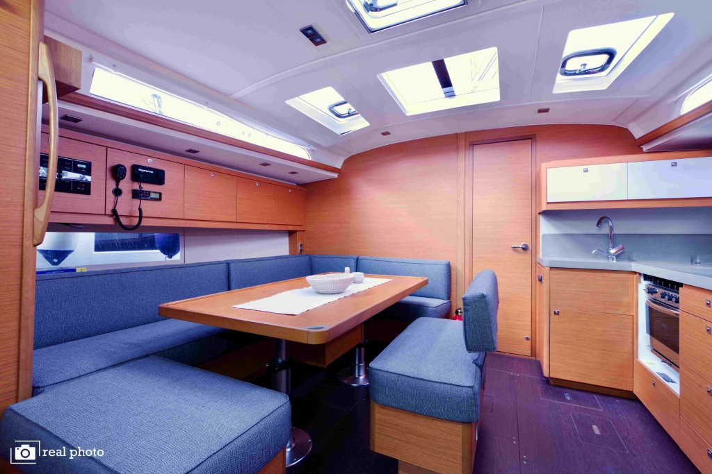 Yacht DUFOUR - 470 "Fortuna"