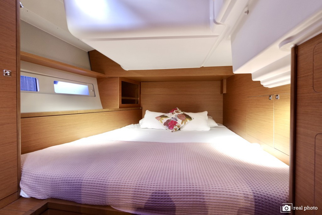 Yacht DUFOUR - 530 "Thea"