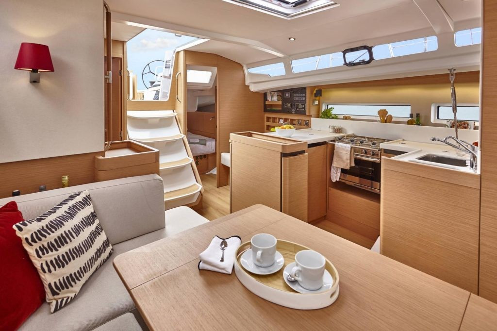 Yacht JEANNEAU - Sun Odyssey 440 "Virginia"