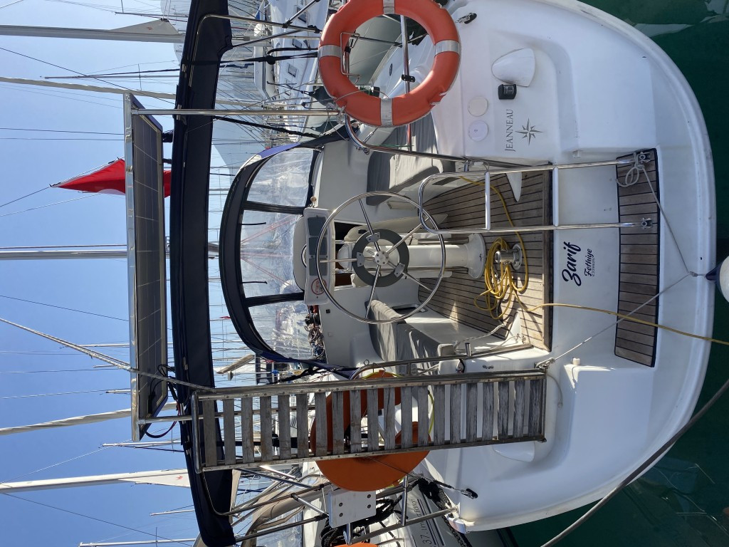 Yacht JEANNEAU - Sun Odyssey 32 "Zarif"