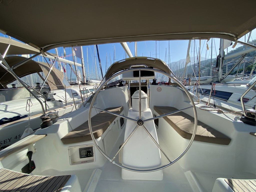 Yacht JEANNEAU - Sun Odyssey 36i "Scoopy-Doo"