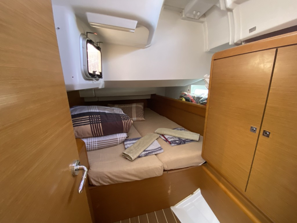Yacht JEANNEAU - Sun Odyssey 409 "Pangea"