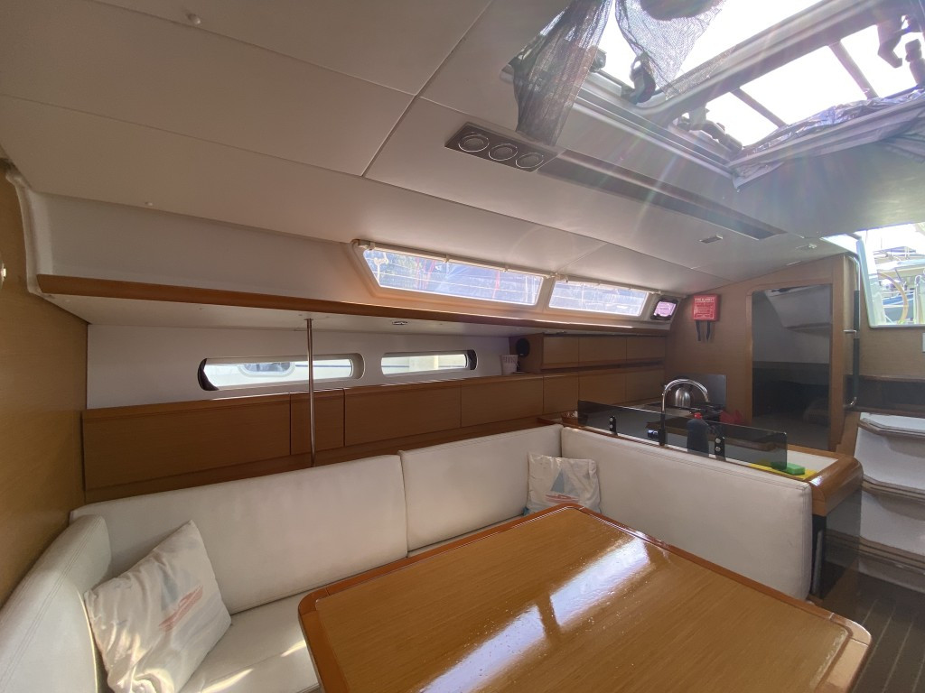 Yacht JEANNEAU - Sun Odyssey 409 "Pangea"