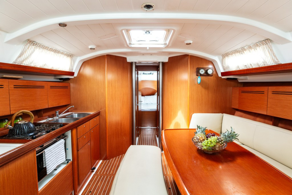 Yacht BENETEAU - Cyclades 43.4 "Too Lucky"