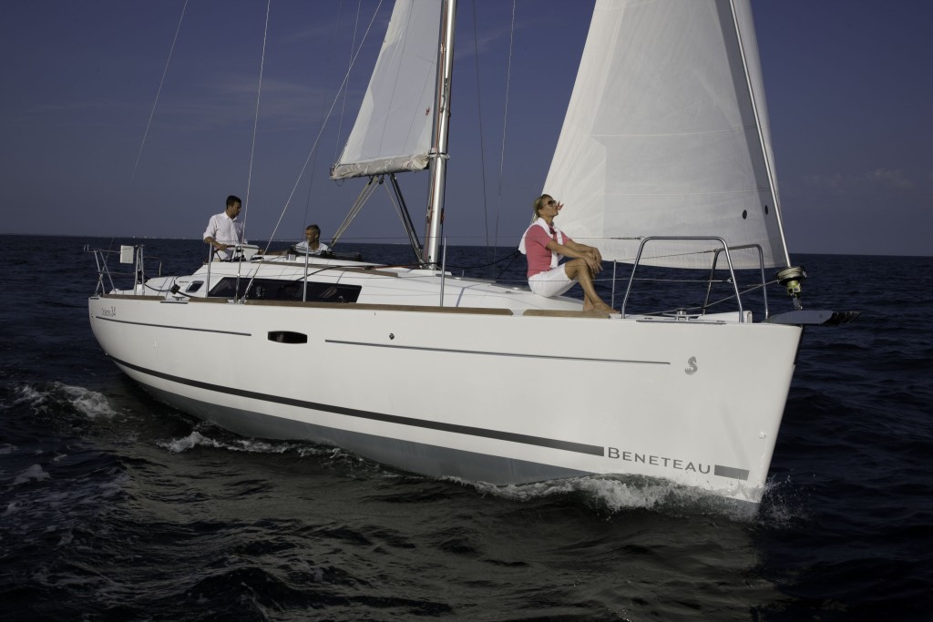 Yacht BENETEAU - Oceanis 34 "Fun Five"