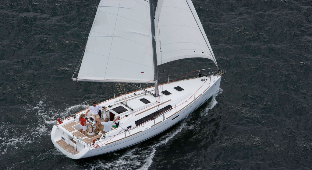 Yacht BENETEAU - Oceanis 34 "Fun Five"