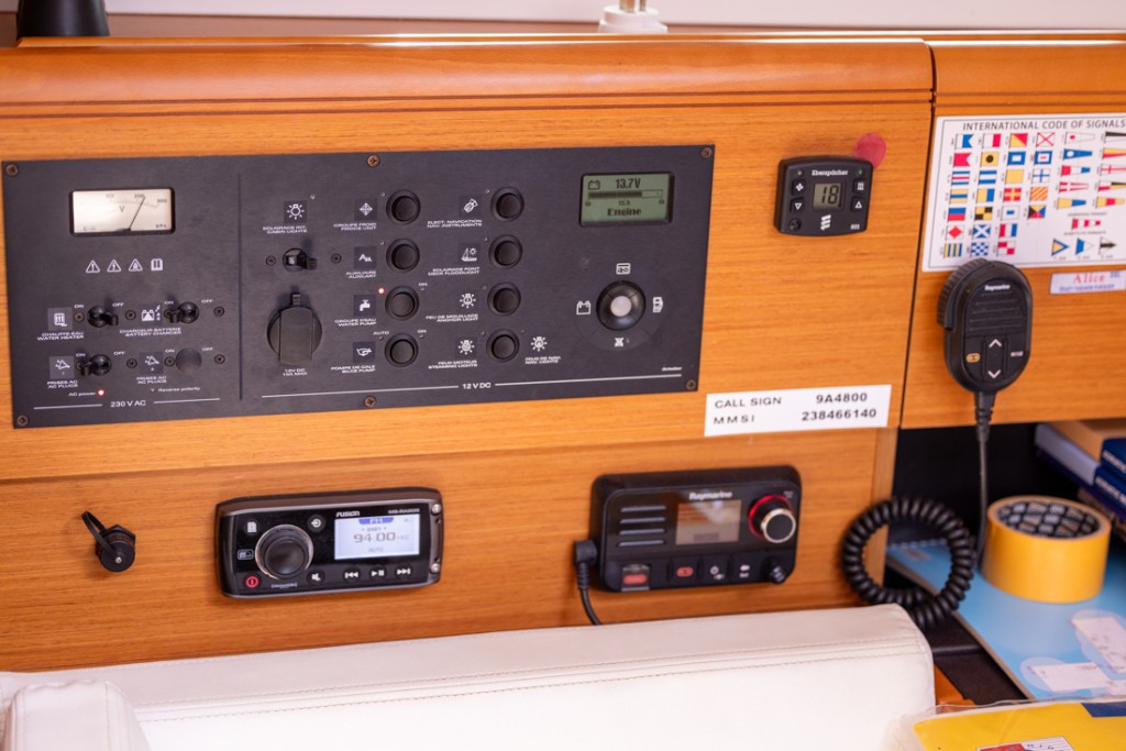 Yacht JEANNEAU - Sun Odyssey 449 "Cherry"