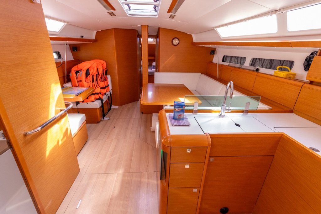 Yacht JEANNEAU - Sun Odyssey 449 "Cherry"