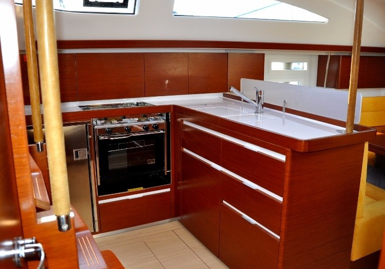 Yacht ELAN - 444 Impression "Beauty AS"