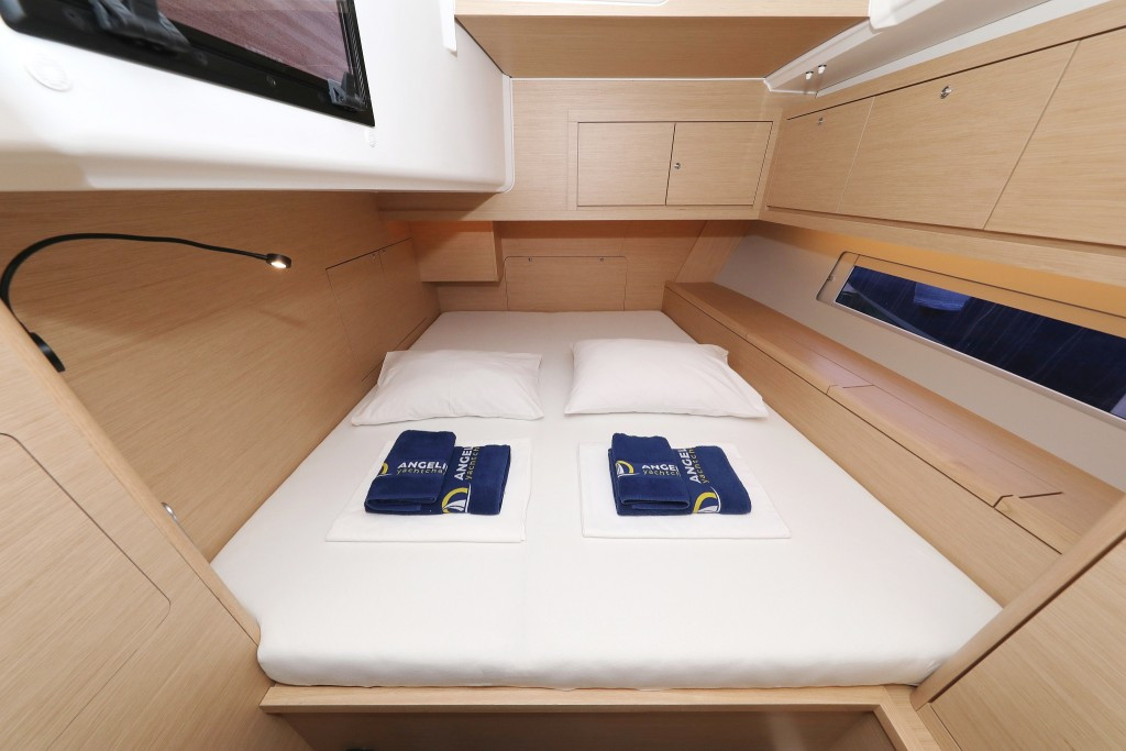 Yacht DUFOUR - 470 "Energy"