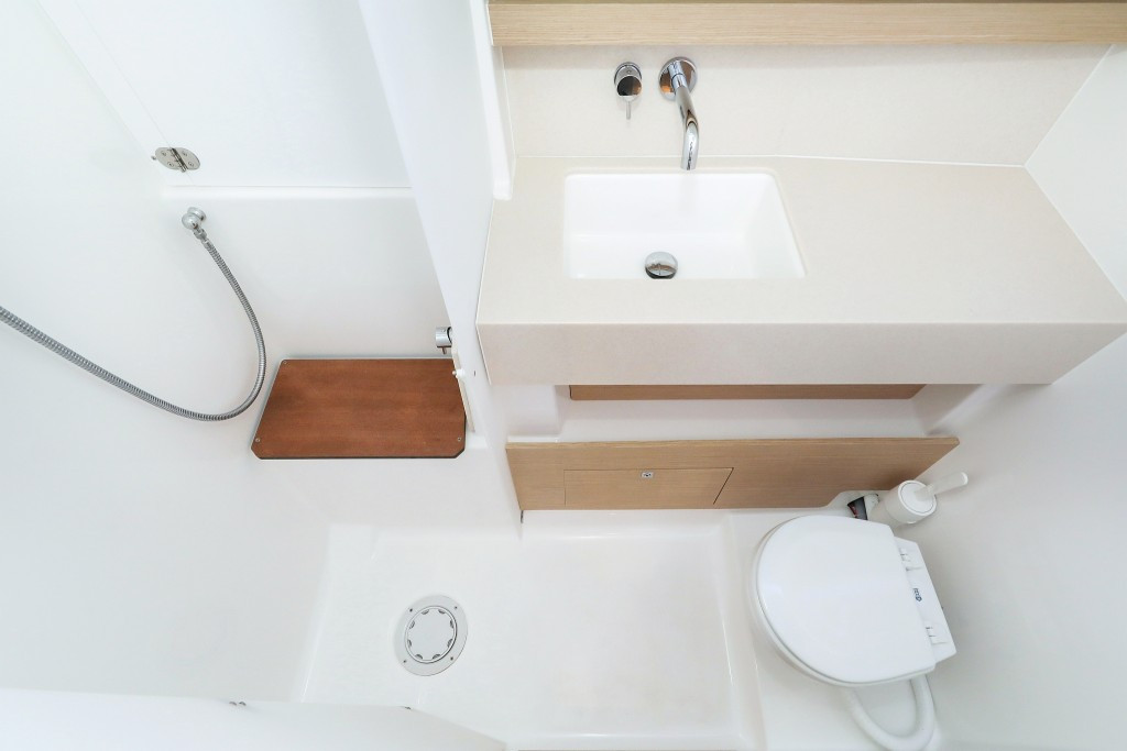 Yacht DUFOUR - 470 "Amber"