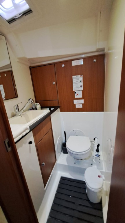 Yacht BAVARIA - Cruiser 40 "Manta"