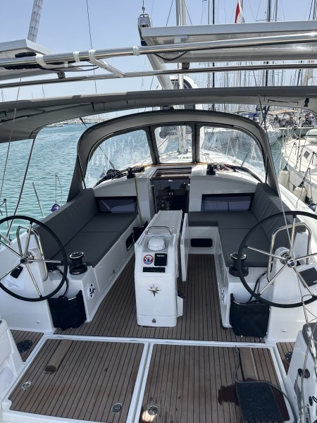 Yacht JEANNEAU - Sun Odyssey 440 "Taurus"