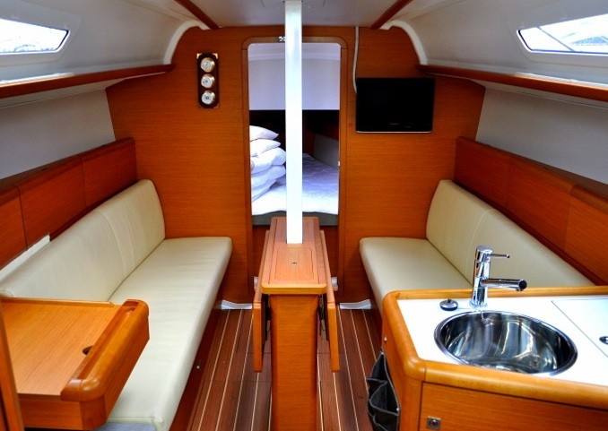 Yacht JEANNEAU - Sun Odyssey 33i "Energy"