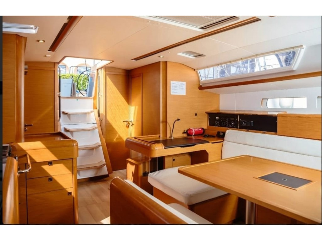 Yacht JEANNEAU - Sun Odyssey 519 "Kalos"