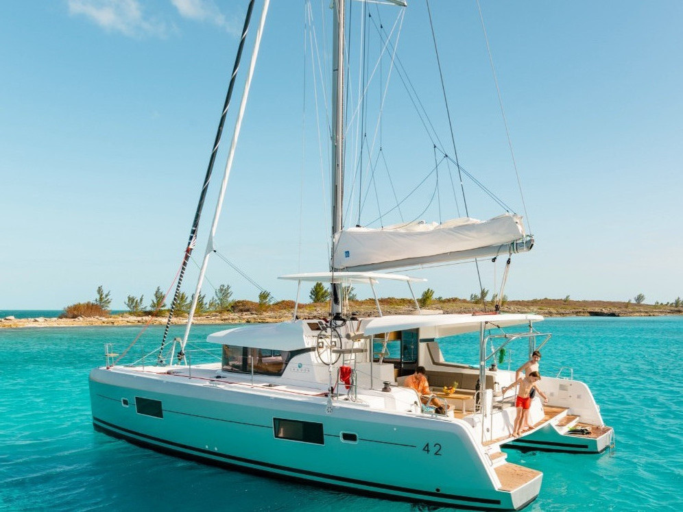 Yacht LAGOON - 42 "Colombo"