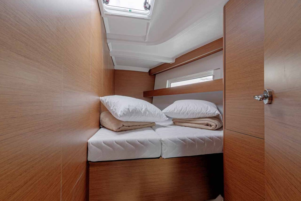 Yacht JEANNEAU - Sun Odyssey 440 "Mystic Blue"