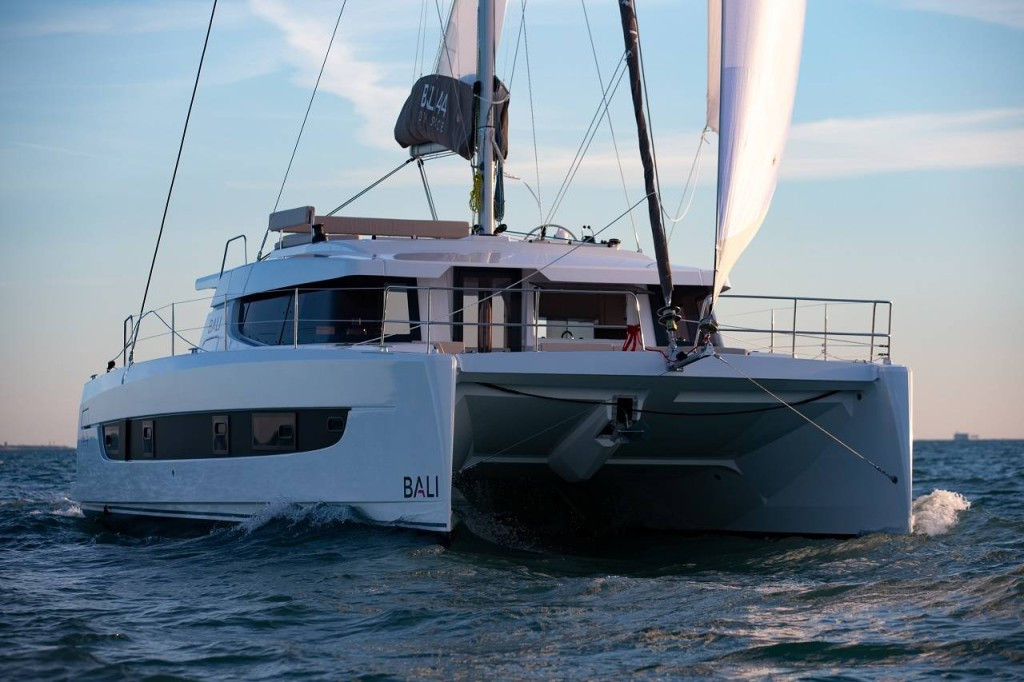 Yacht CATANA - Bali 4.4 "Seven"