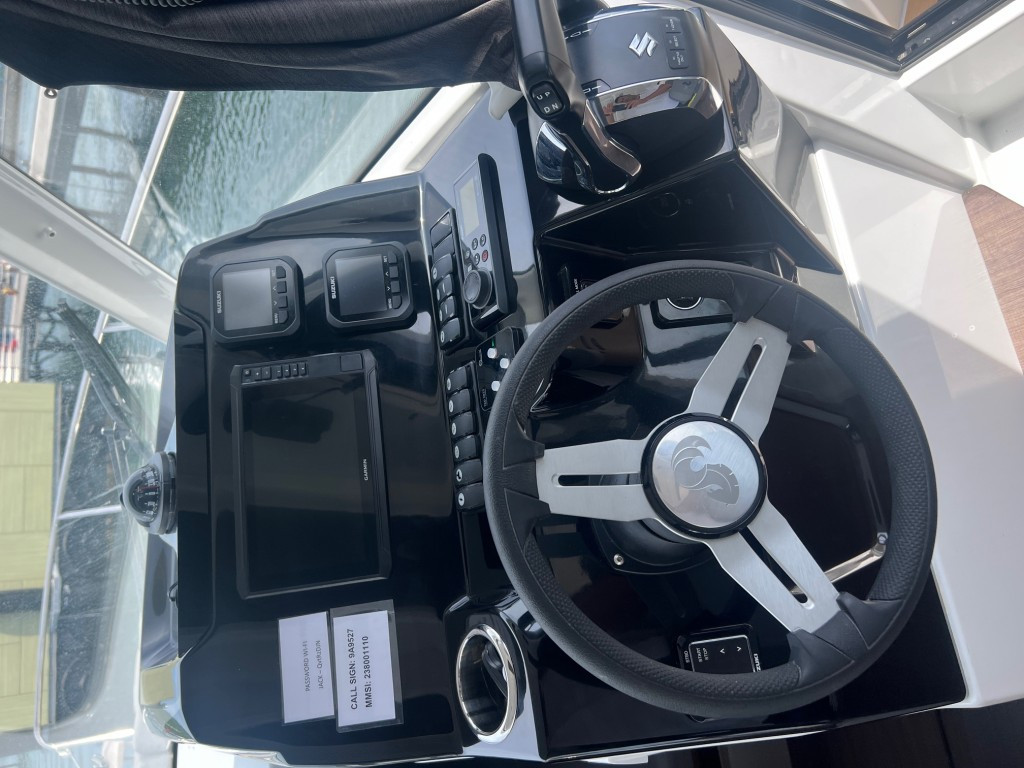 Yacht BENETEAU - Antares 9 OB "Jack"