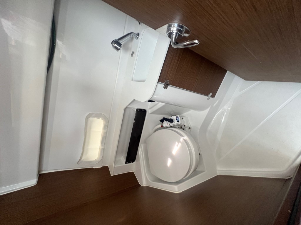 Yacht BENETEAU - Antares 9 OB "Jack"