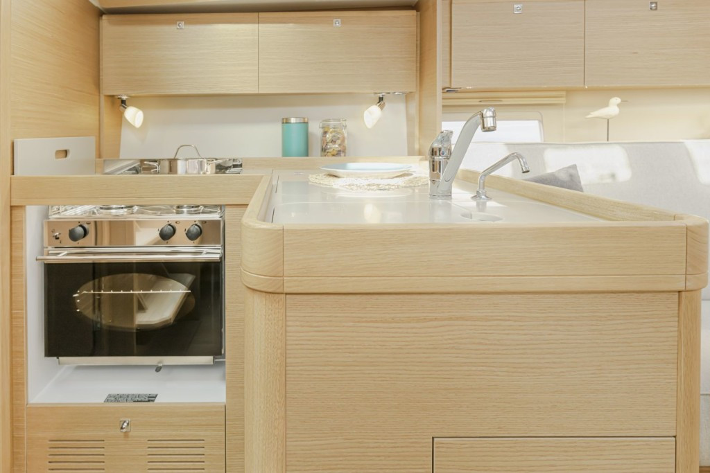 Yacht DUFOUR - 360 Grand Large "Alqamar"