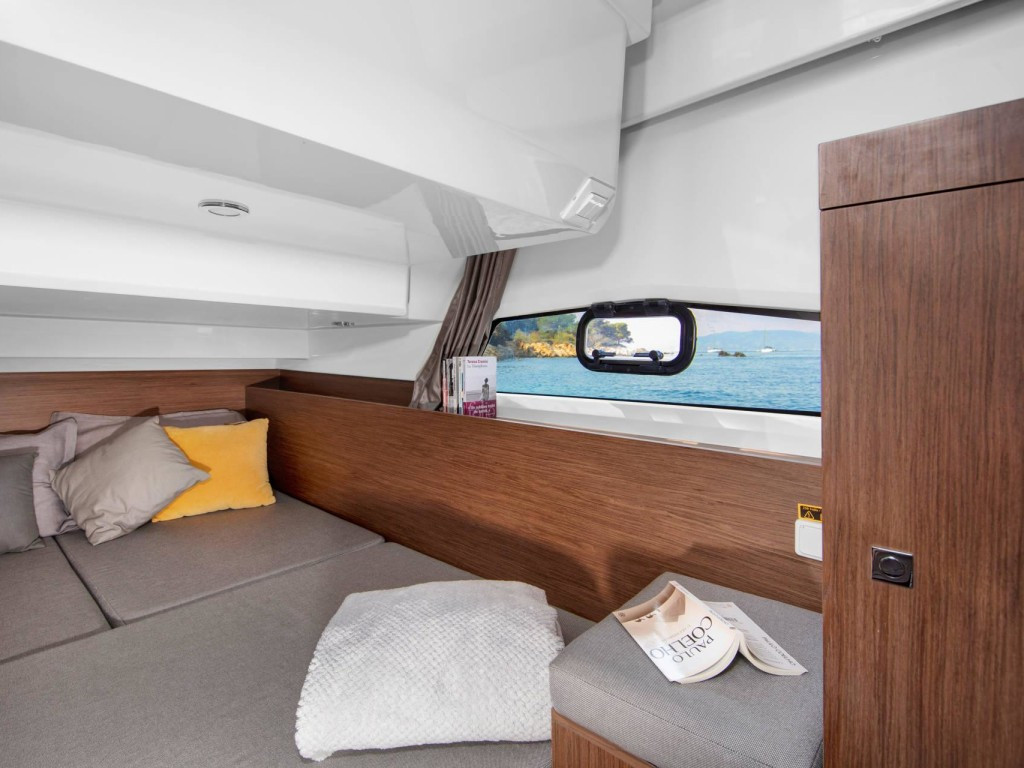 Yacht JEANNEAU - Merry Fisher 1095 "Sea King"