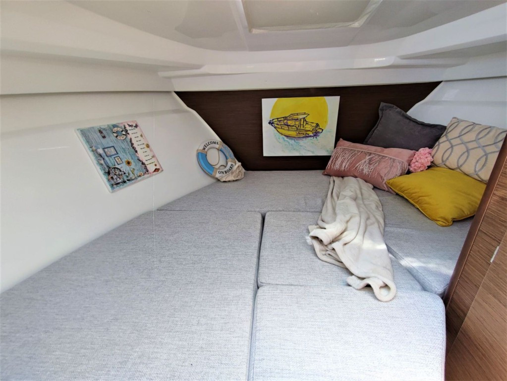 Yacht JEANNEAU - Merry Fisher 695 "Sunny Day"