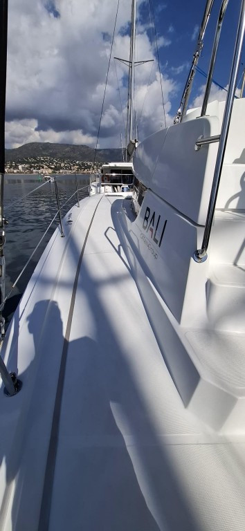 Yacht CATANA - Bali 4.2 "White Pearl"
