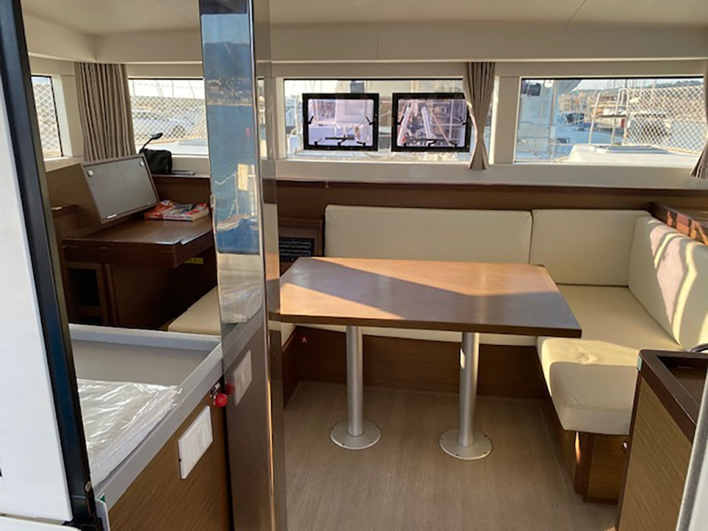 Yacht LAGOON - 40 "Esterel"