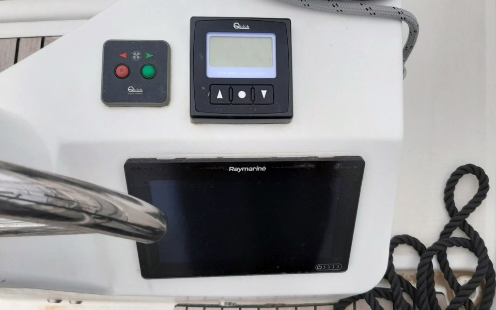 Yacht JEANNEAU - Sun Odyssey 410 "Saravah"