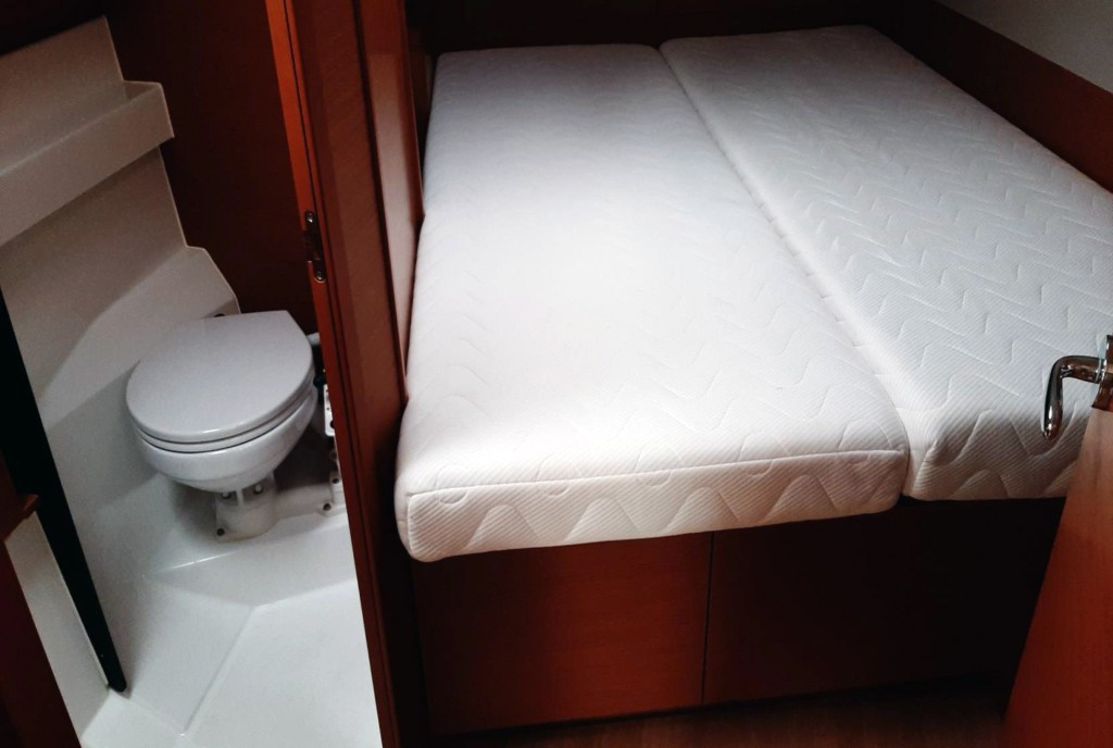 Yacht JEANNEAU - Sun Odyssey 410 "Saravah"