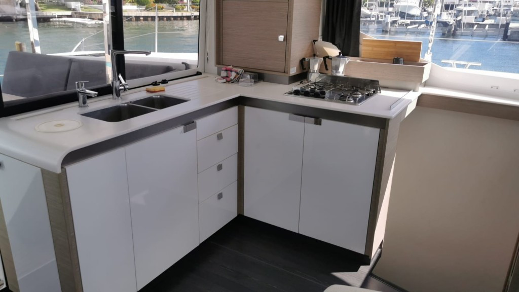 Yacht FOUNTAINE PAJOT - Isla 40 "Lunador"