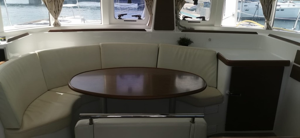 Yacht LAGOON - 380 "Lanme"