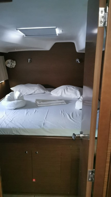 Yacht LAGOON - 380 "Lanme"