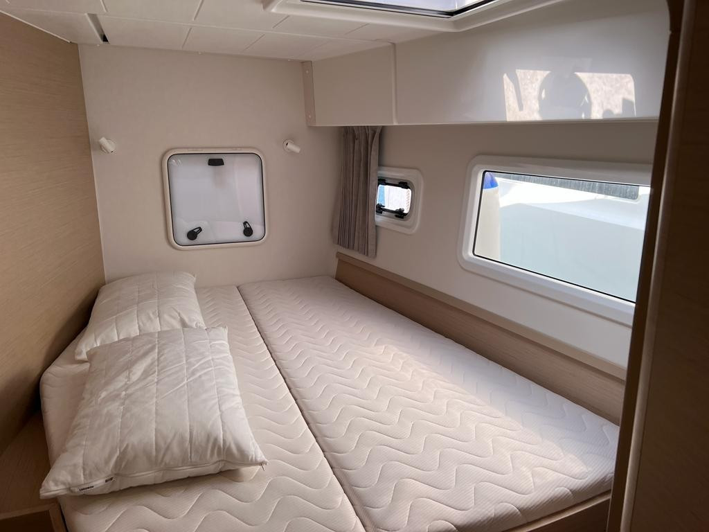 Yacht LAGOON - 42 "Sissi"