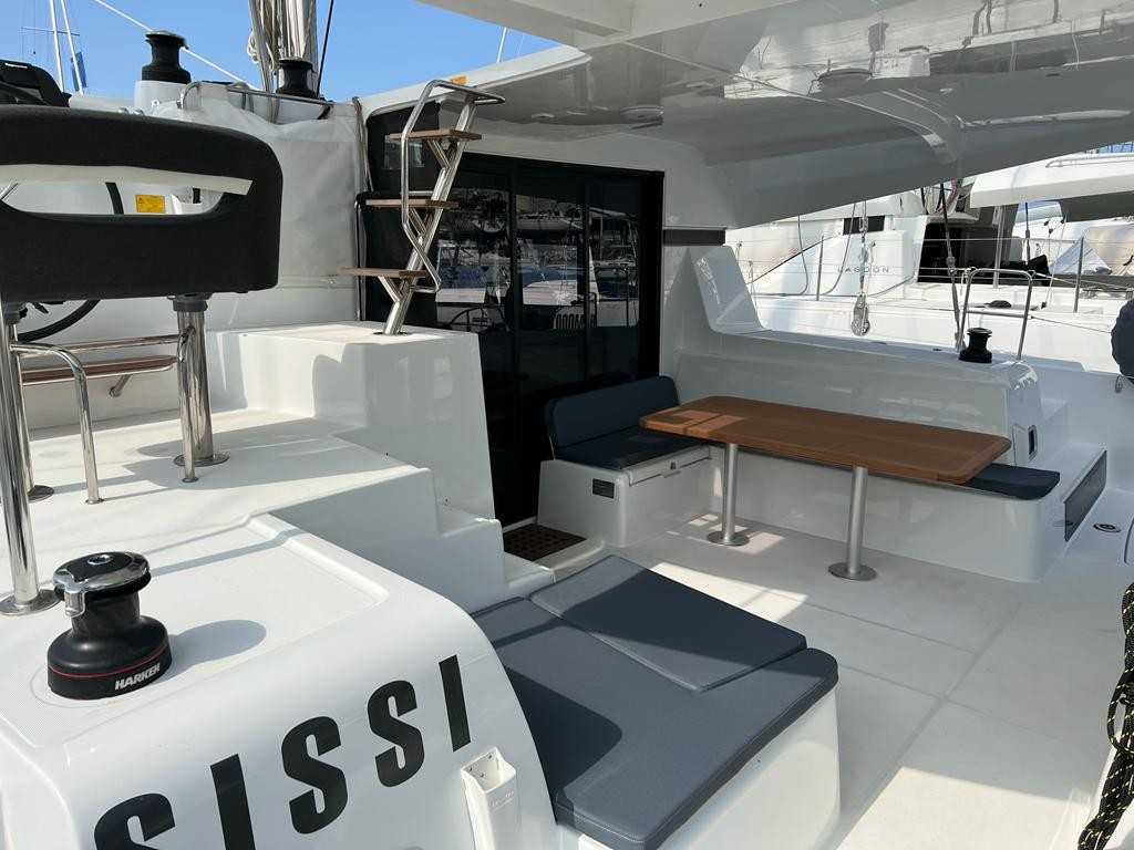 Yacht LAGOON - 42 "Sissi"