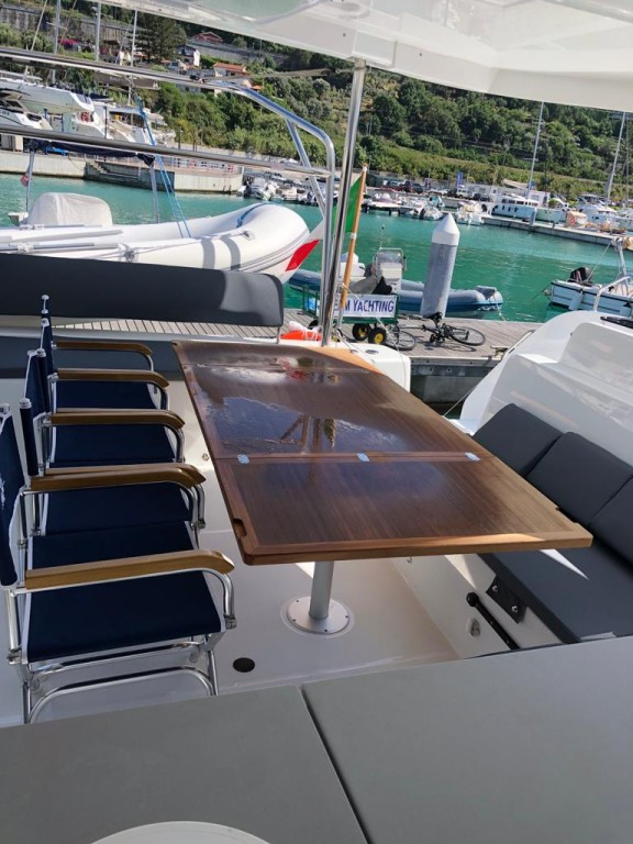 Yacht LAGOON - 46 "Oriana"