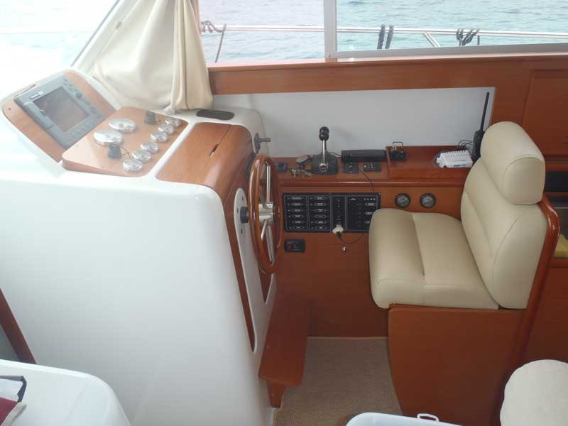 Yacht BENETEAU - Antares 10.8 fly "Nina"