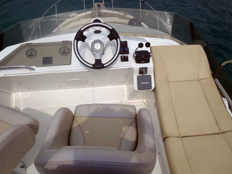 Yacht BENETEAU - Antares 10.8 fly "Nina"
