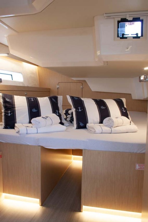 Yacht BAVARIA - C46 "Monica"