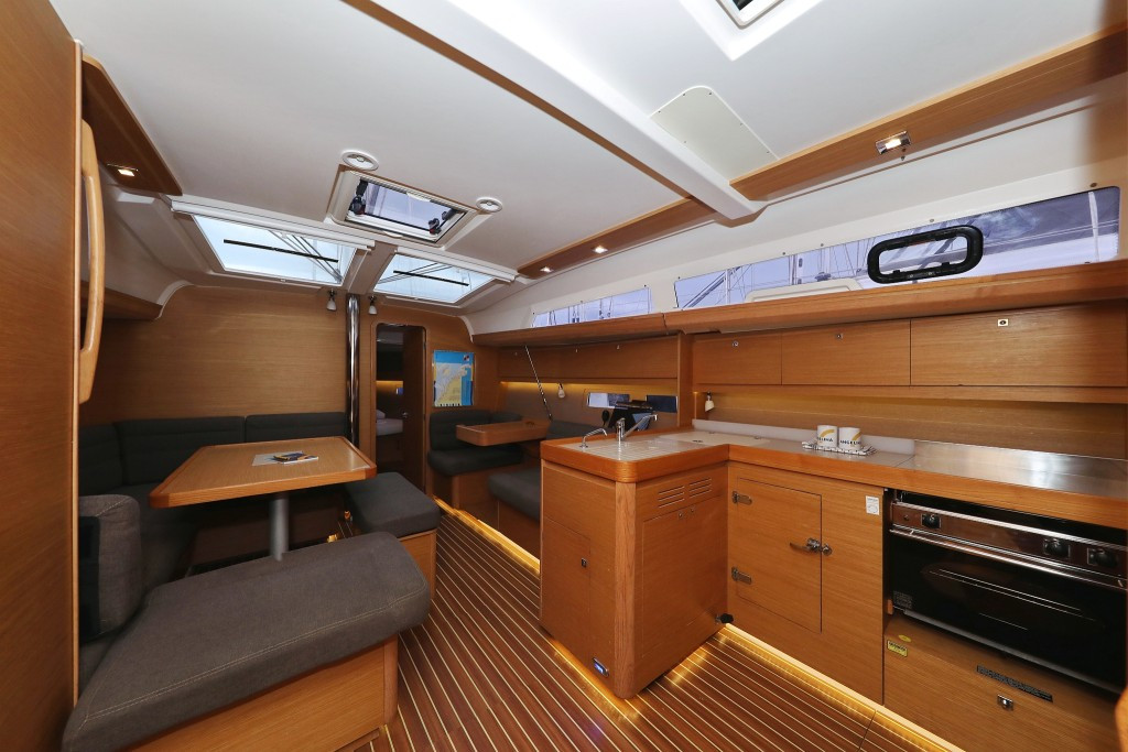 Yacht DUFOUR - 412 Grand Large "La Vie"
