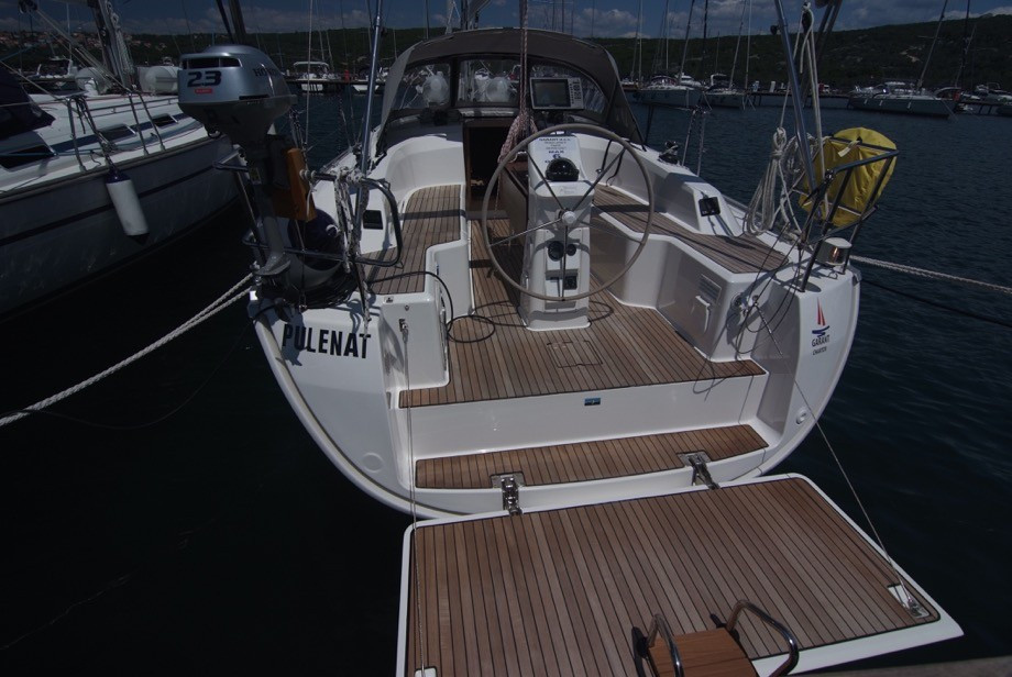 Yacht BAVARIA - Cruiser 33 "Pulenat"