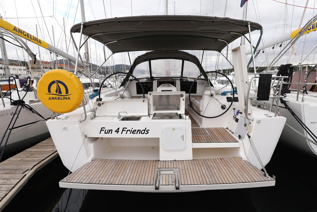 Yacht DUFOUR - 412 Grand Large "Fun 4 Friends"