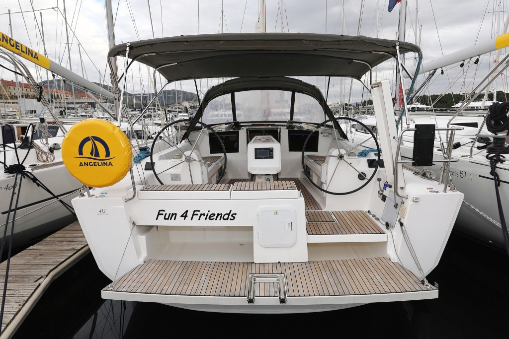 Yacht DUFOUR - 412 Grand Large "Fun 4 Friends"