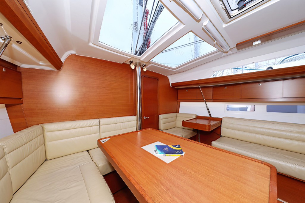 Yacht DUFOUR - 412 Grand Large "Fun 4 Friends"